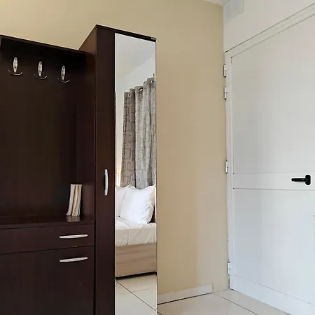 Corner View 4 마르사스칼라