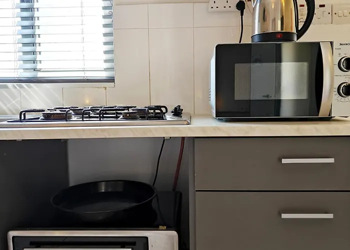 Corner View 4 مارساسكالا